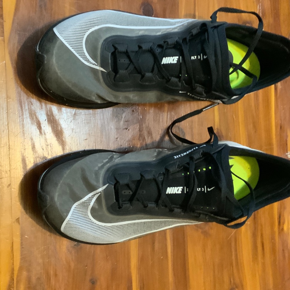 Nike Men's Black and White Athletic Shoes